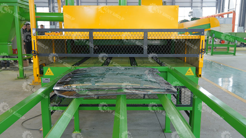 Car Windshield Recycling Machine