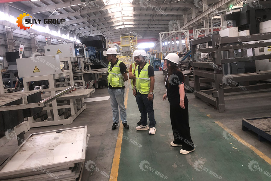 photovoltaic panel recycling system